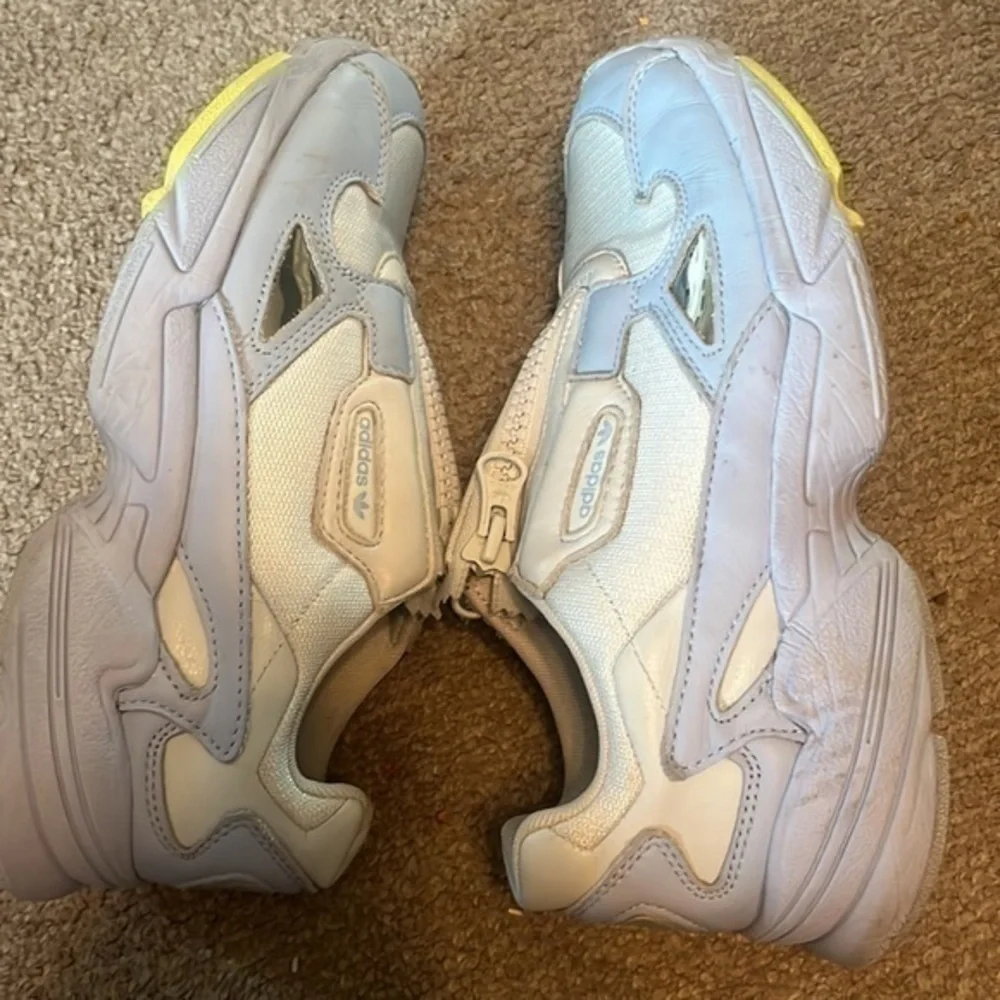 Adidas Falcon Zip EF1969 White Blue Chunky Sneakers Women’s Size 9